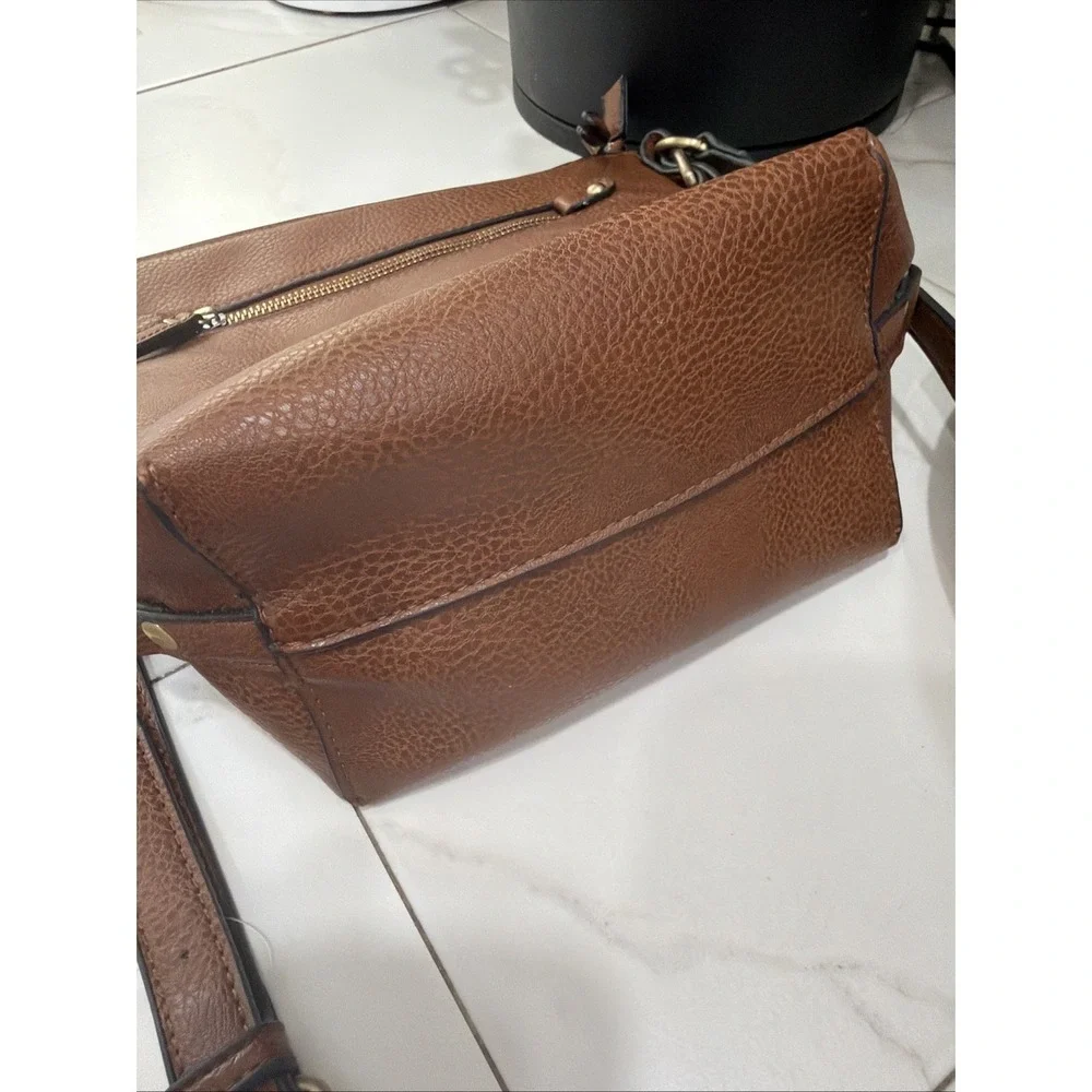 NWT ND Womens Leather Shoulder Bucket Bag Cognac Brown Bucket From Belk - Picture 11 of 13